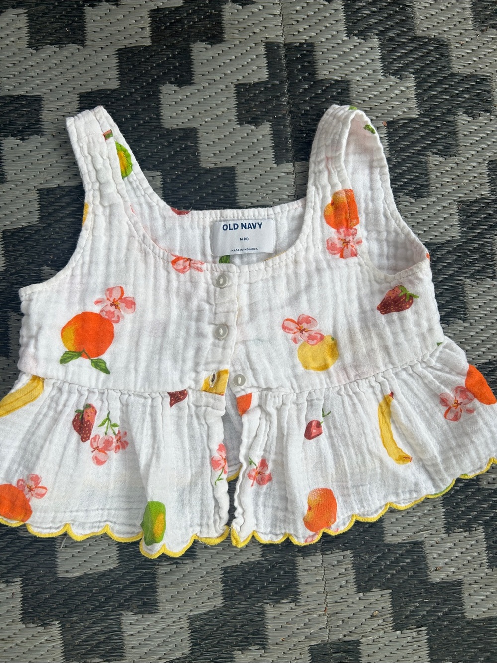 Old Navy White Fruit-Print Ruffle Gauze Cotton Button Up Crop Top ✨SO Cute!